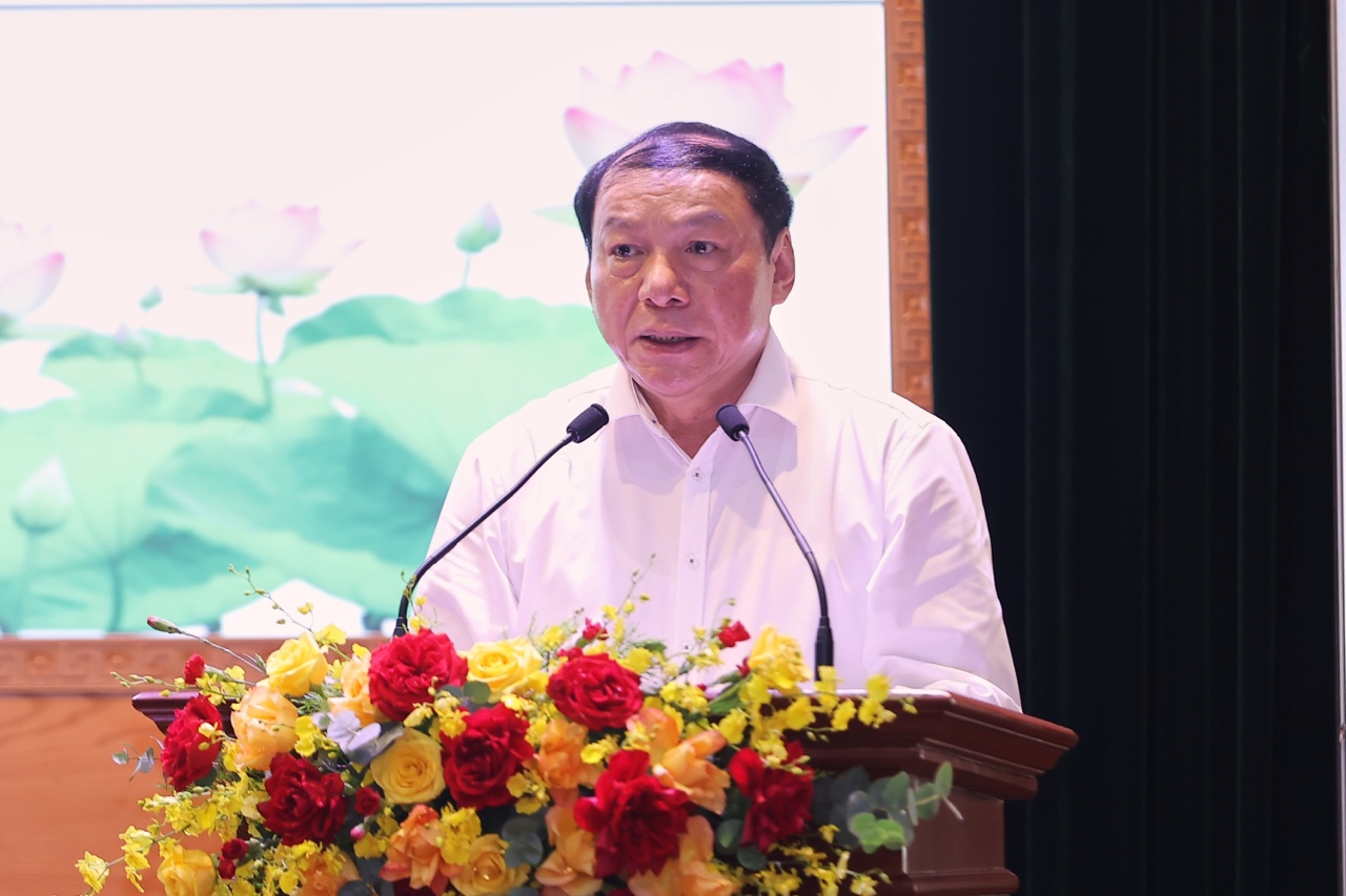 Bộ trưởng Bộ VHTTDL Nguyễn Văn Hùng phát biểu tại Hội nghị